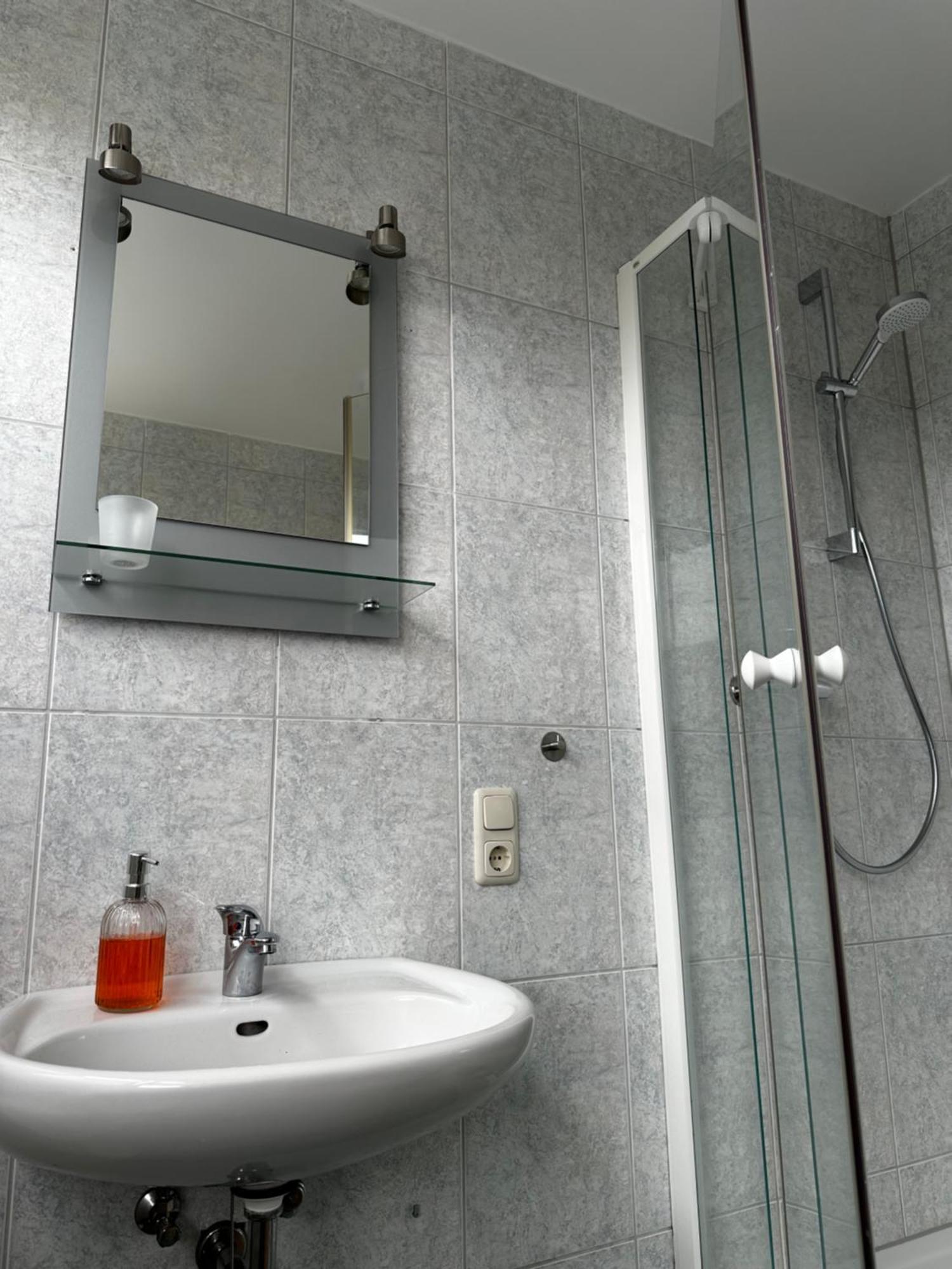 Bright By Interior Apartments Kassel Ngoại thất bức ảnh